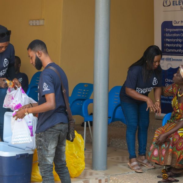 Foundation Elevators Widows in Need distribution at Abiriw, December 2021