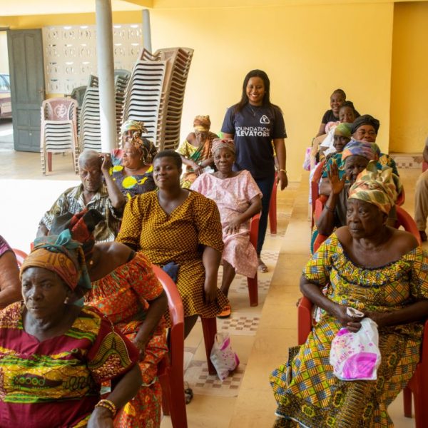 Foundation Elevators Widows in Need distribution at Abiriw, December 2021